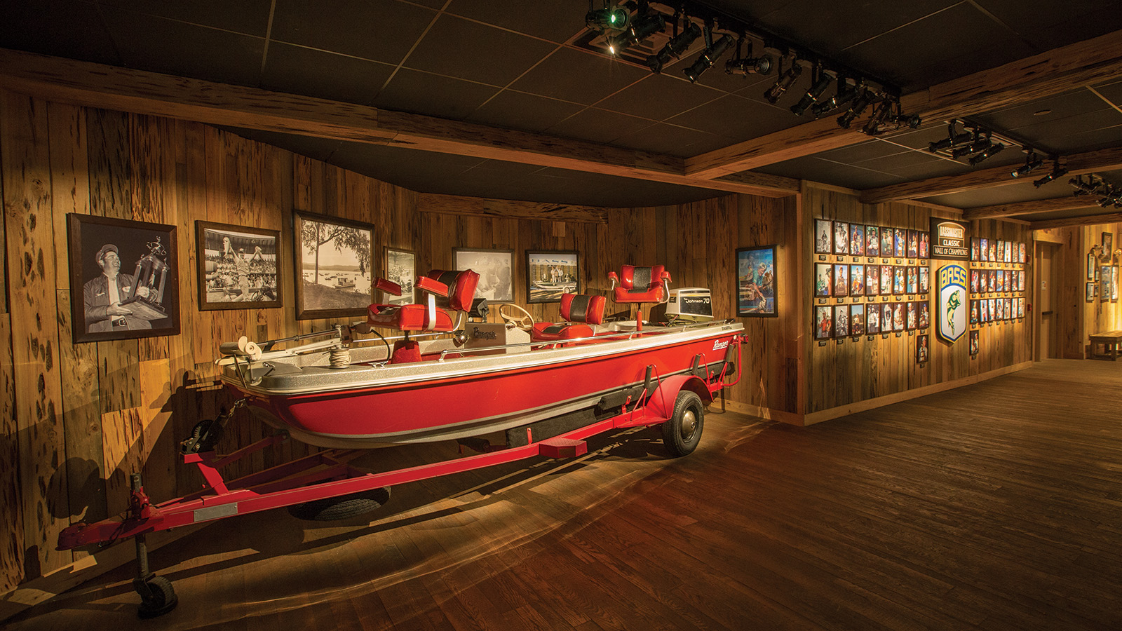 2017_WOW_AquariumAdventure_BFHOF_1600x900