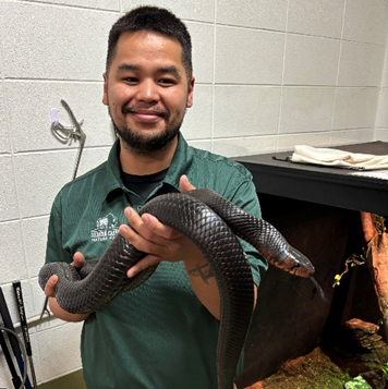 2025_WOW_EDU_EducatorHeadshot_Erik